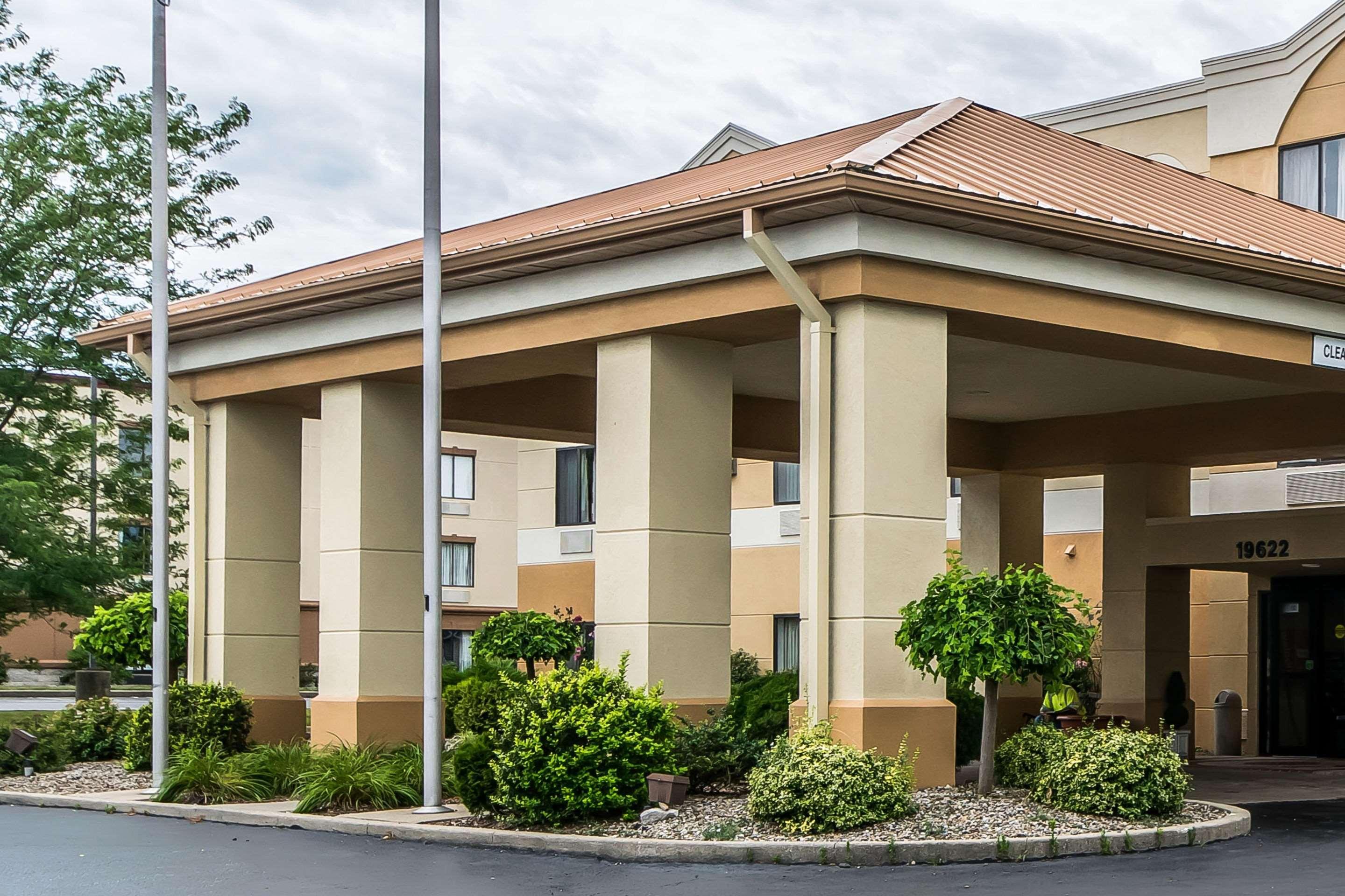 Quality Inn & Suites Stacer Exteriör bild